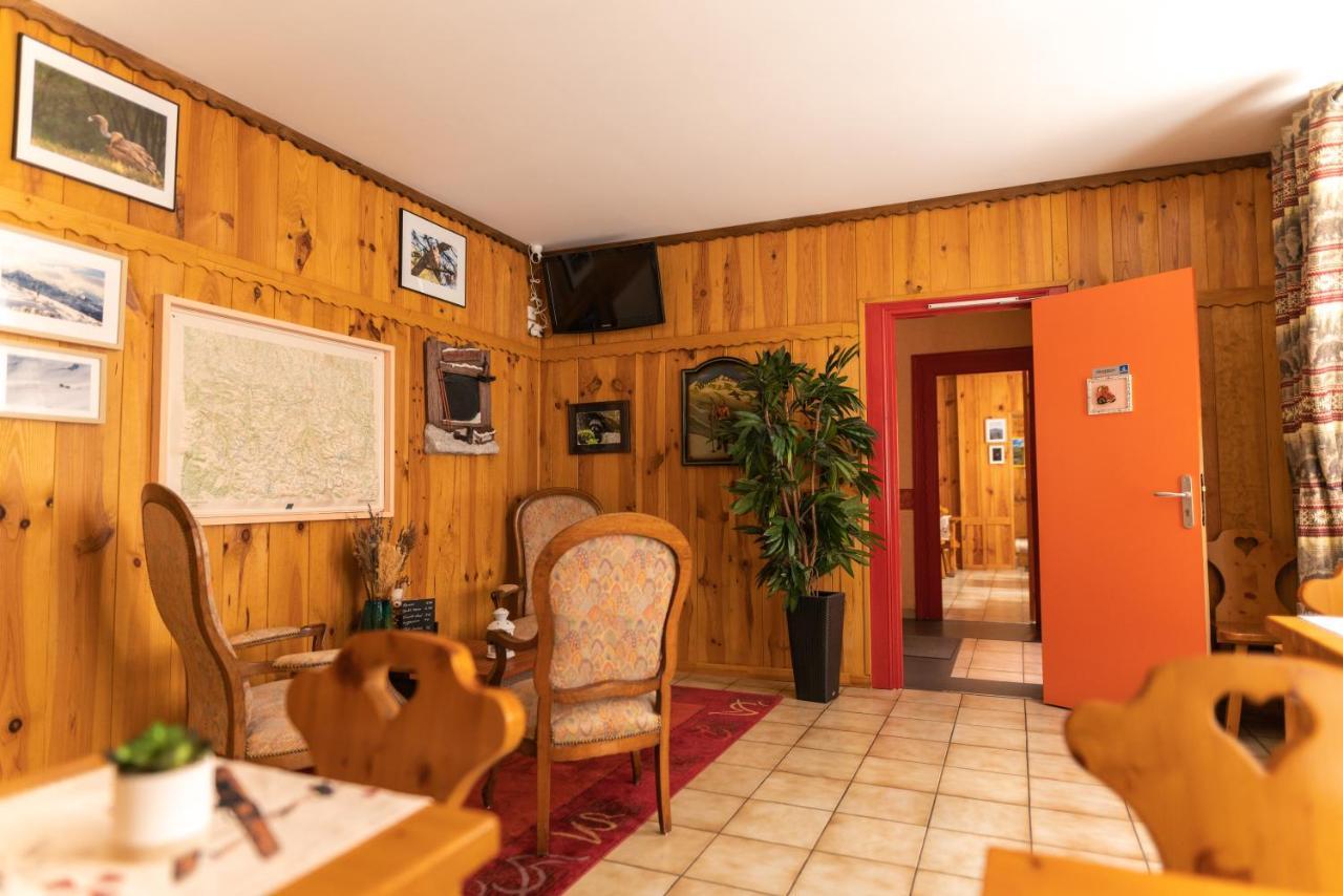 Hotel Quin Te Va Cauterets Exterior photo
