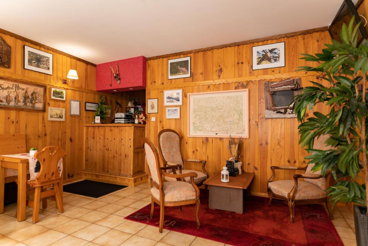 Hotel Quin Te Va Cauterets Exterior photo