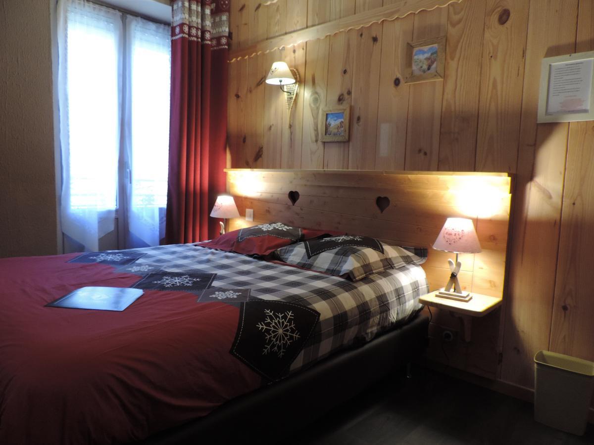 Hotel Quin Te Va Cauterets Exterior photo